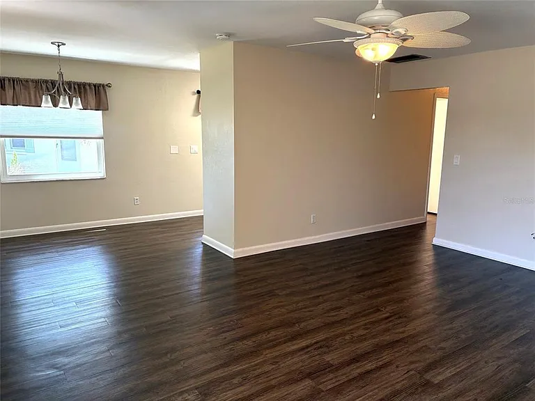 2202 Clubhouse Dr #185 — Photo 5
