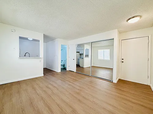 Floor plan 851-301