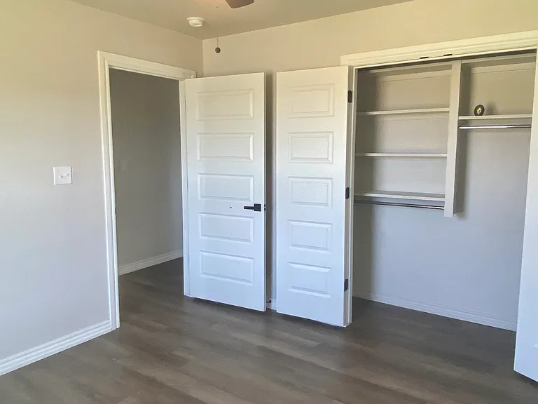 210 Meadowlark Ln — Photo 20