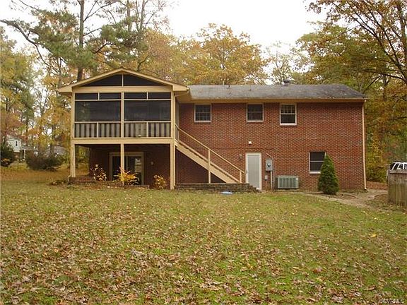 2nd image of 15040 Horseshoe Bend Dr