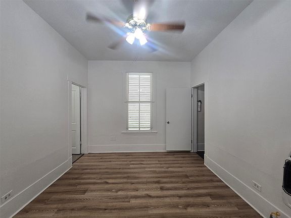 4th image of 1404 38th St