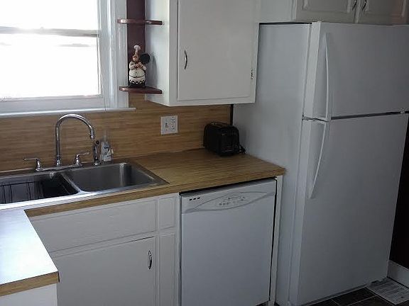 5th image of 1923 Delwood Ave SW