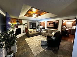 2919 S Jonathan Ct, Springfield, MO 65807