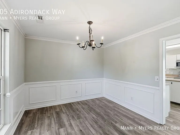 305 Adirondack Way — Photo 16