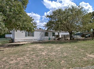2647 McKnight Rd, Seguin, TX 78155