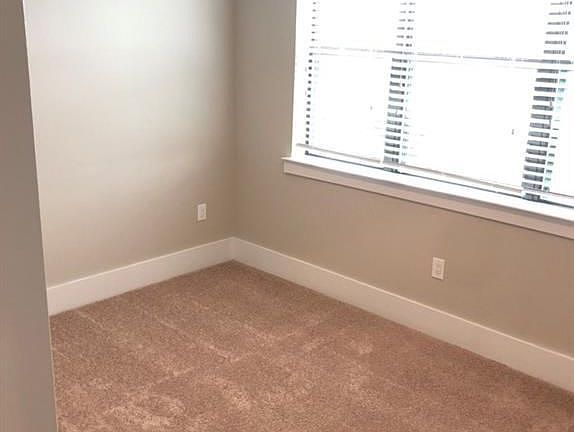 5th image of 2401 Crawford St #B205