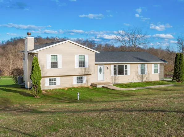 2050 Harden Dr, Mount Perry, OH 43760