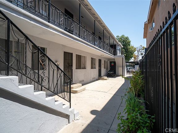3rd image of 1425 Cedar Ave
