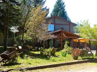 48804 McFarland Rd, Oakridge, OR 97463