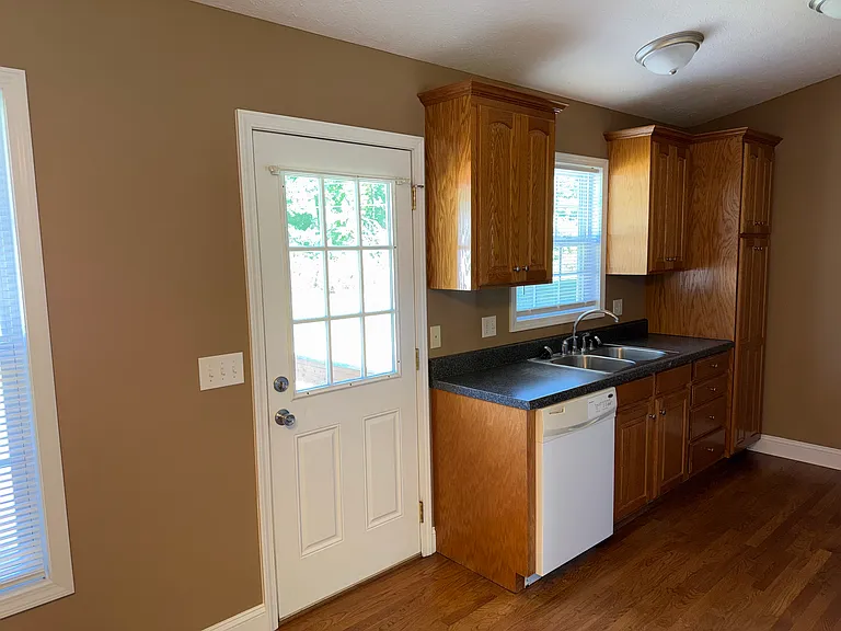 5956 Jenkins Rd — Photo 9