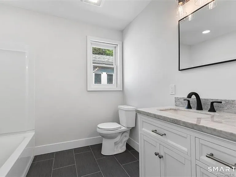 19 Willard St #3 — Photo 9