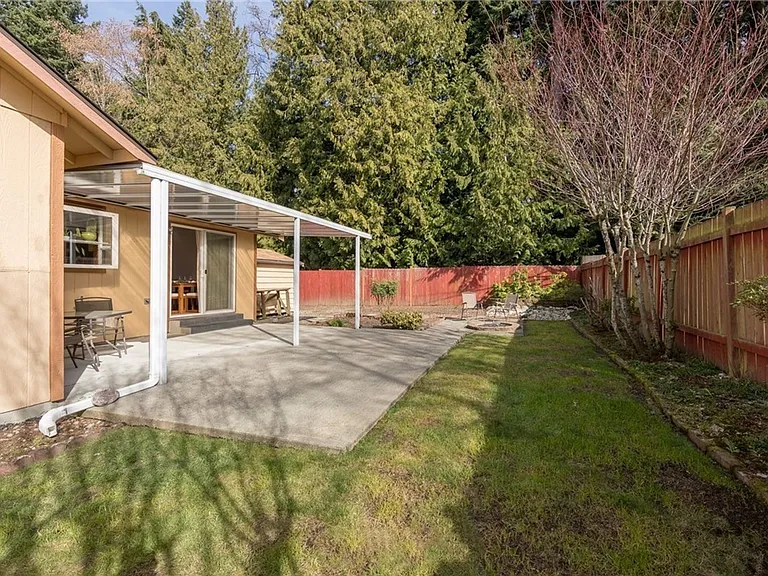 1018 109th St SE — Photo 15