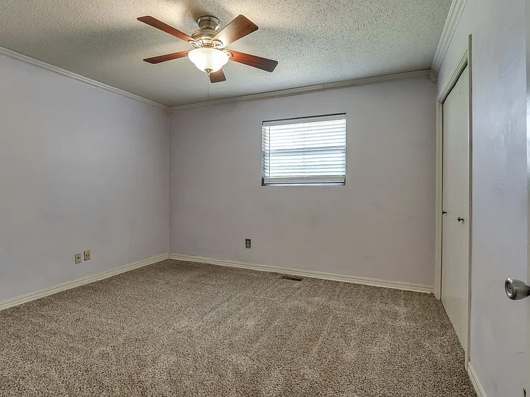 11007 Greystone Ave — Photo 27