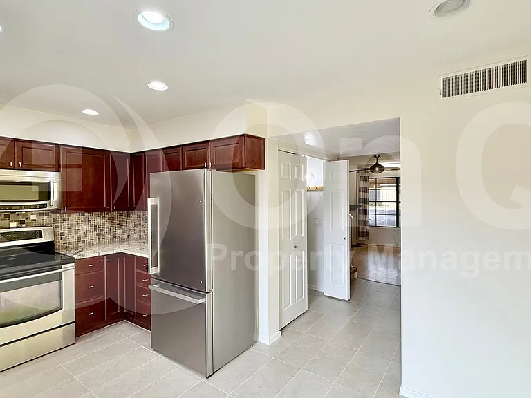 5704 E Aire Libre Ave #1020 — Photo 6
