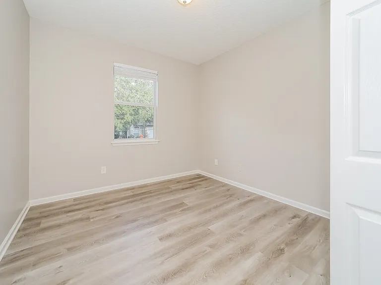 1606 Creek Point Blvd — Photo 12