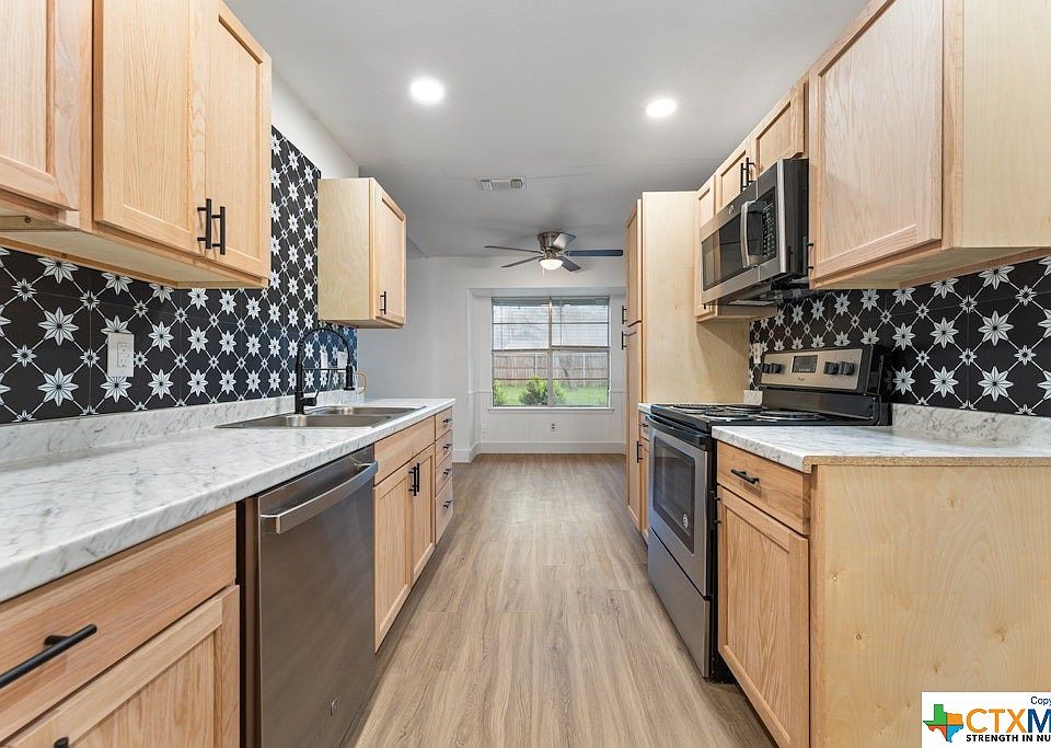 1st image of 4403 Mountain View Dr