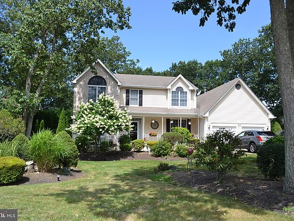 2nd image of 197 Royal Oak Dr
