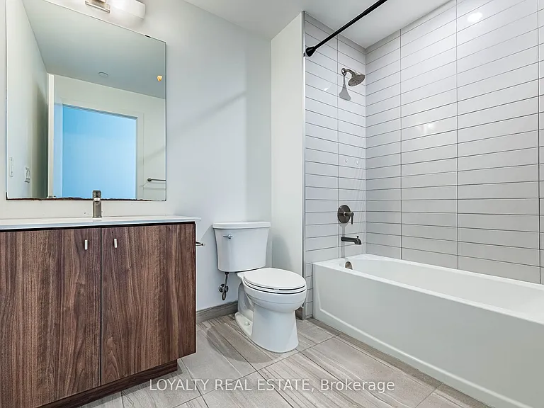 5 Wellington St S #207 — Photo 8
