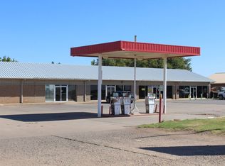 1203 S Main St, Hennessey, OK 73742