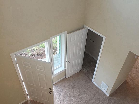 3rd image of 2127 141st Pl NE