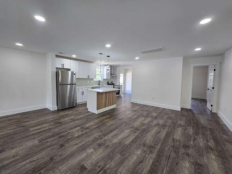353 Hickory Hts — Photo 5