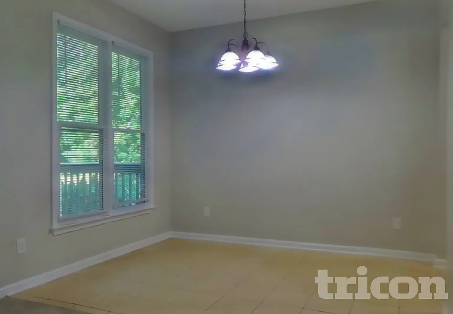605 Kaylins Court Marietta GA — Photo 4