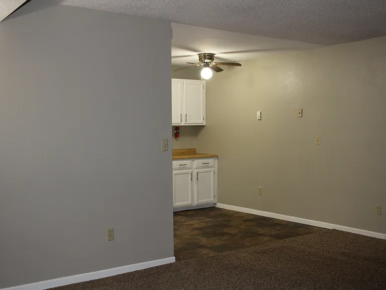 Apt 102 - 10_11192019