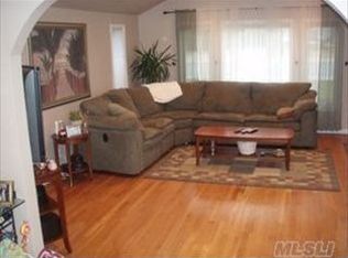 59 Shore Rd, Amityville, NY 11701