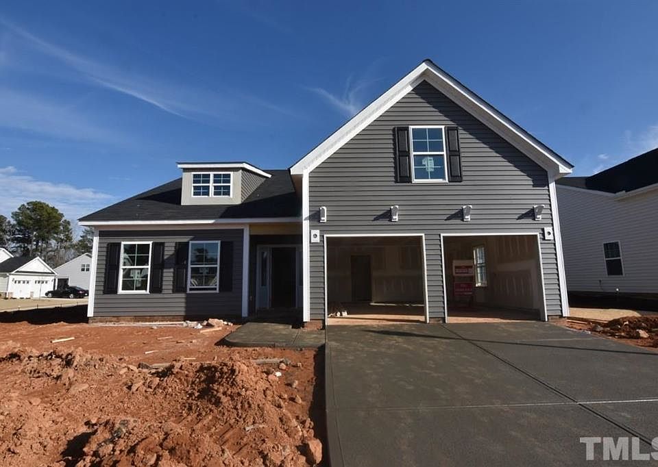1st image of 48 Pickerel Crest Way