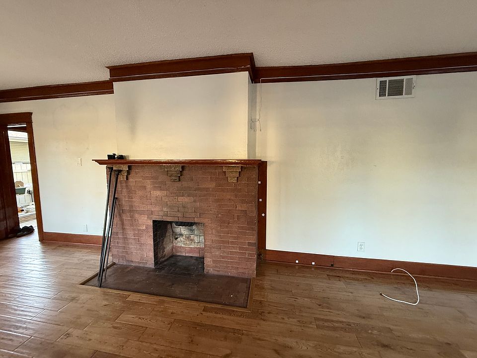 1st image of 1823 N Avenue 46