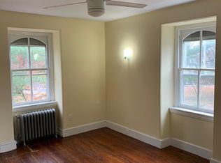 211 Lippincott Ave APT 3, Riverton, NJ 08077