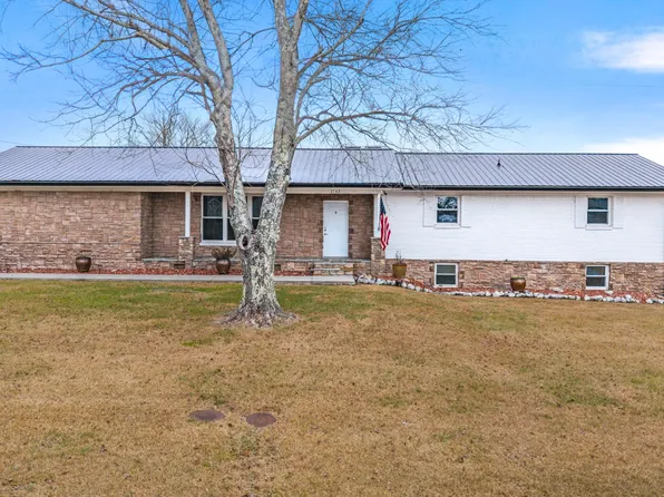 2742 Villa Dr NW, Cleveland, TN 37312