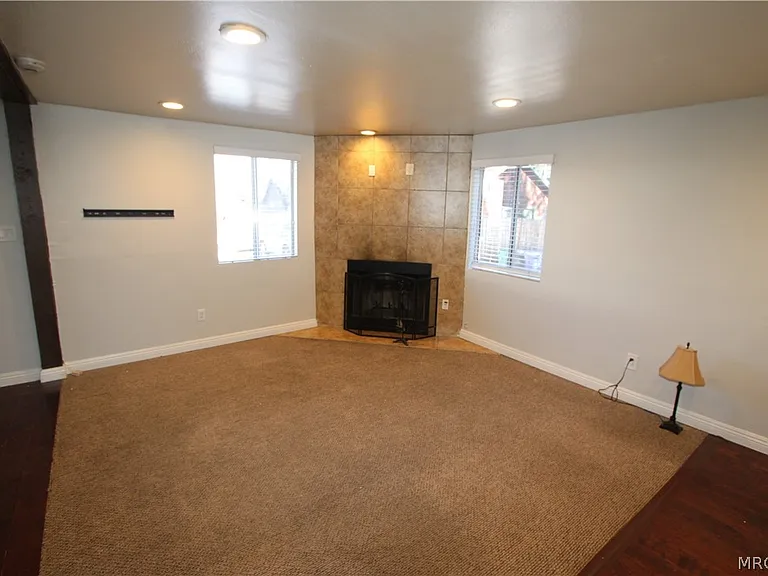 535 Badger Ln — Photo 6