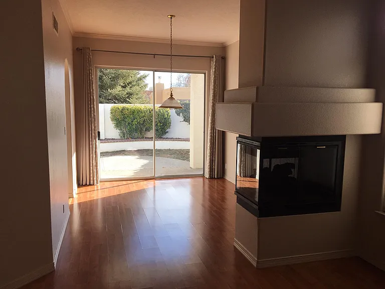 11904 Summertree Rd NE — Photo 14