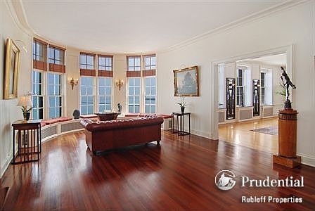 3rd image of 1200 N Lake Shore Dr APT 1201