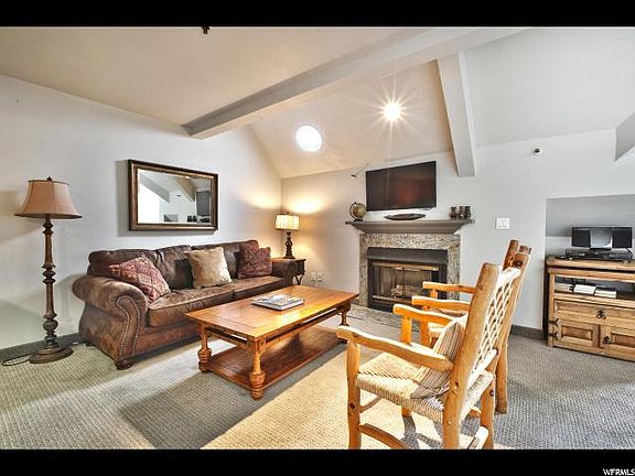 5th image of 1415 Lowell Ave #357
