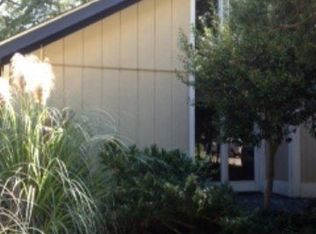 211 Maple St, Saint Simons Island, GA 31522