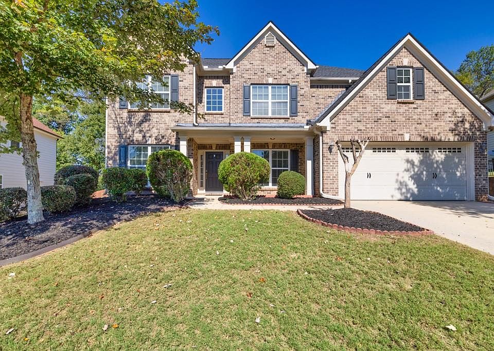 1st image of 1689 Centerville Dr