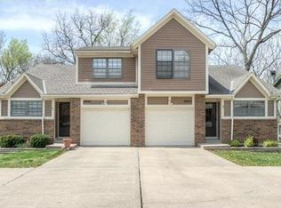 8862 Gallery St, Lenexa, KS 66215