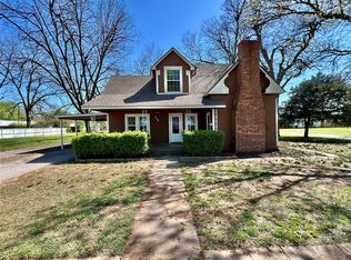 409 W Creek St, Lindsay, OK 73052