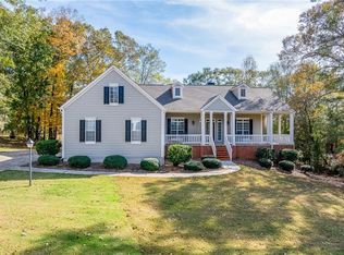 1151 Emperor Ln, Hoschton, GA 30548