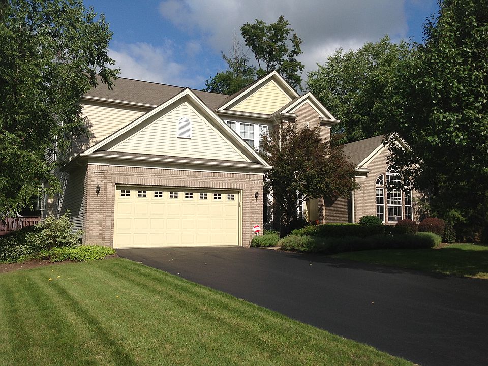 1st image of 617 Magnolia Ln