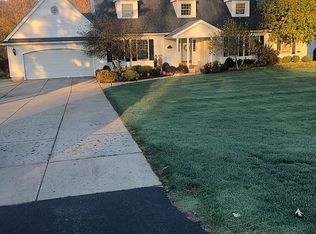 4450 Shisler Rd, Clarence, NY 14031