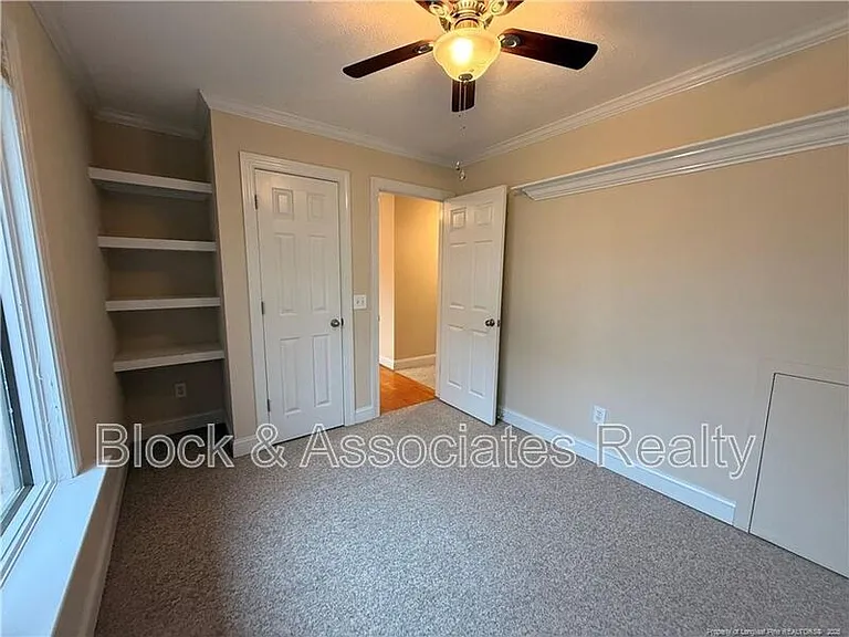 1165 Greenbriar Dr — Photo 4