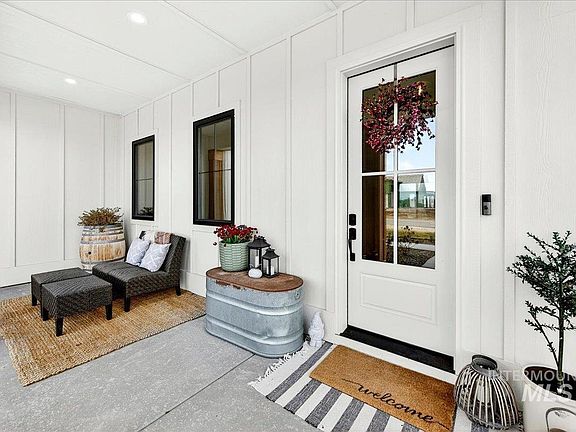 5th image of 24853 Haflinger Way