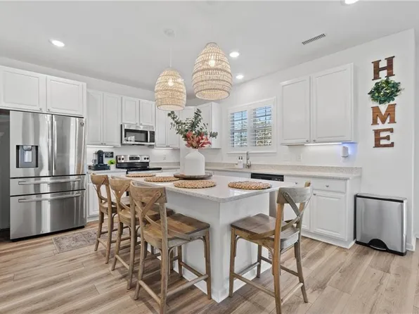 500 Esterview Ln, Chesapeake, VA 23322