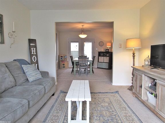 4th image of 65 Franklin Parke Ct