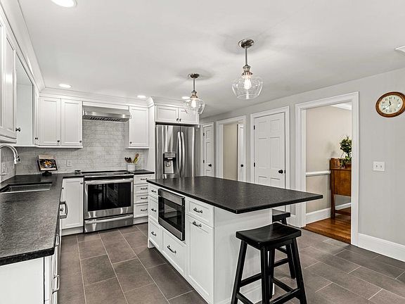 4th image of 75 Birkdale Road