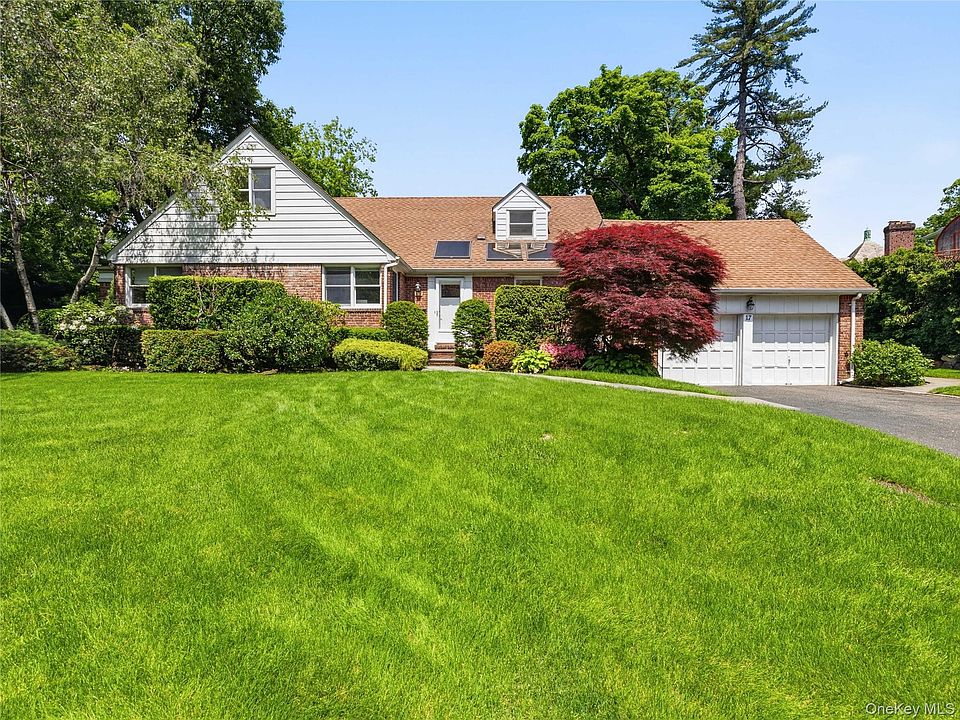 1st image of 17 Glenwood Drive