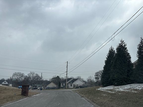 4th image of 202 Ridgewood Ln